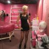 I define lingerie with a dress. I define lingerie with a dress.