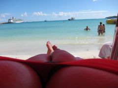 Cleavage POV St Maarten Beach
