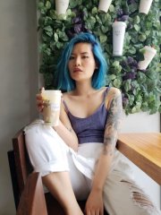 drinking creme brûlée milk tea ?