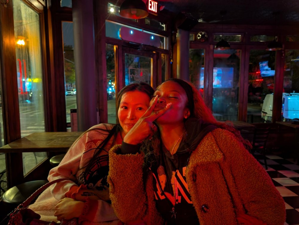 Peaceful-Kiss.thumb.jpg.3319d4935fb2576f8d448fea1ecb3b29.jpg